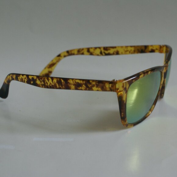 NWT TruVintage Racers Sports style w/ iridium gold mirrored smoke lens Sunglass - Picture 5 of 13